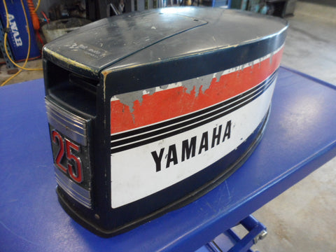 Yamaha 25 motorkåpa